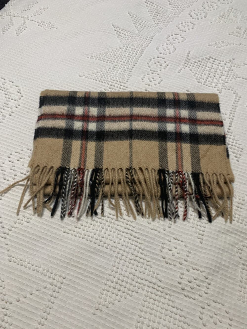 LYLE & SCOTT SCOTLAND Fringed Red Black Tartan Plaid Cashmere Scarf 60 x 12 in.